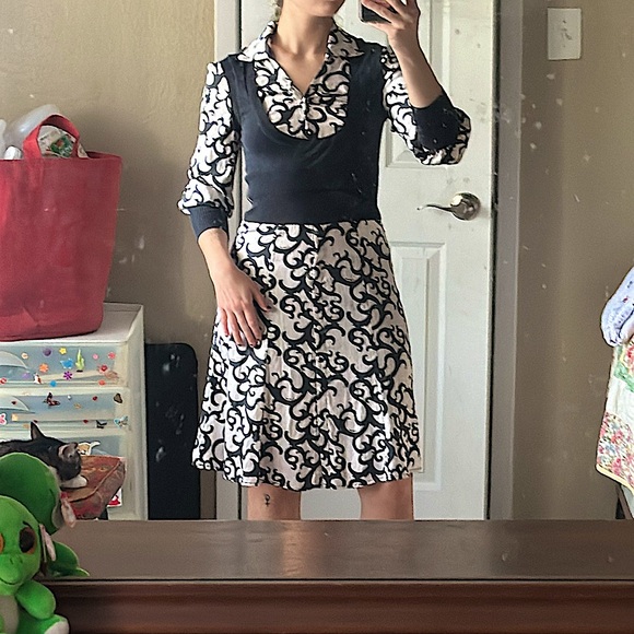 Sleek vintage BEBE dress PERFECT condition! 🖤🤍🖤 - Picture 5 of 6